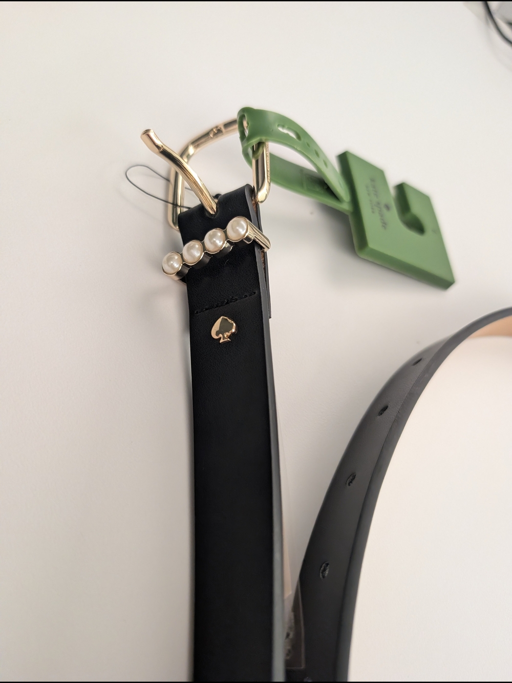 Kate Spade Classic Black Leather Belt with Gold Buckle - Picture 2 of 4